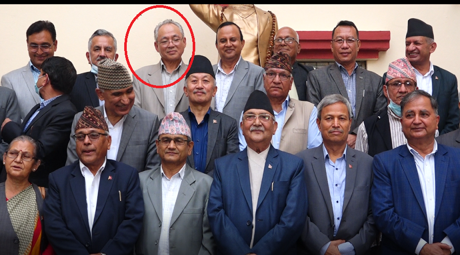 भिम रावलहरुको उग्र चुरीफुरीले निरास छन् बादल