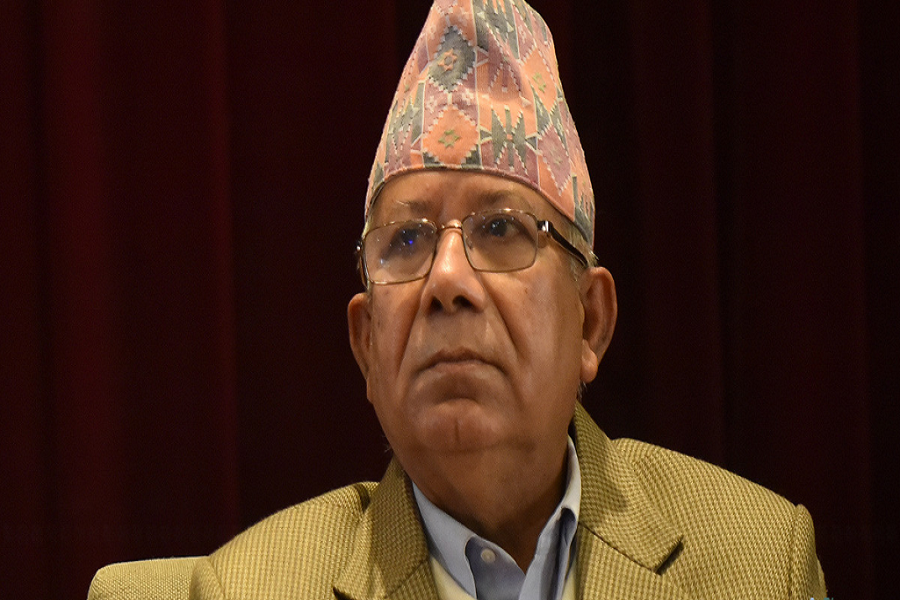 मन्त्रिपरिषद्को निर्णयमाथि पहिलोपटक मुद्दा , माधब नेपाल तनाबमा