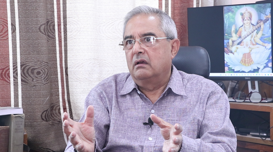 काग्रेसीहो हो विपी ,गणेशमान र कृष्णप्रसादको फोटो टाँस्न लाज मान :पूर्वमन्त्री ज्ञवाली
