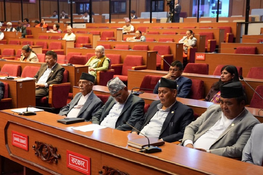 राष्ट्रिय सभा बैठकमा मन्त्रिहरु मस्त निदाएपछि…