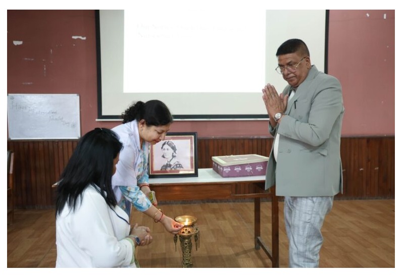 केएमसीमा भव्य रूपमा मनाइयो अन्तर्राष्ट्रिय नर्स दिवस