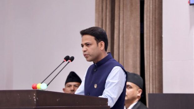 संसद्‌को गरिमा बढ्यो कि घट्यो समीक्षा गरौँ  : विपिन आचार्य